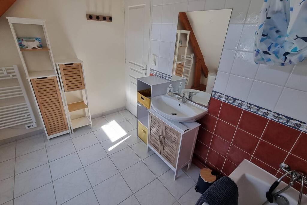 Maison De Famille Situee A Saint-Molf. エクステリア 写真