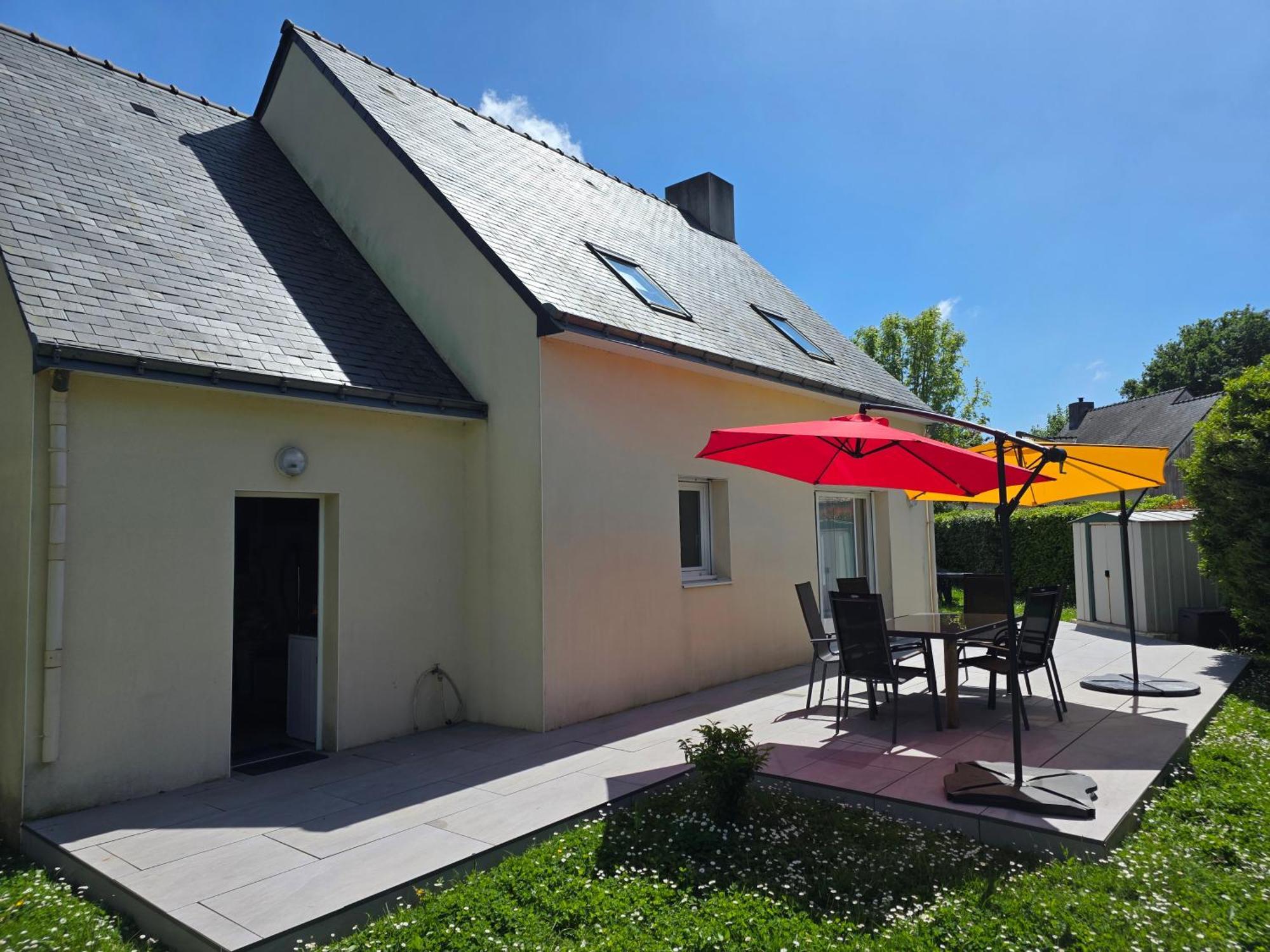 Maison De Famille Situee A Saint-Molf. エクステリア 写真